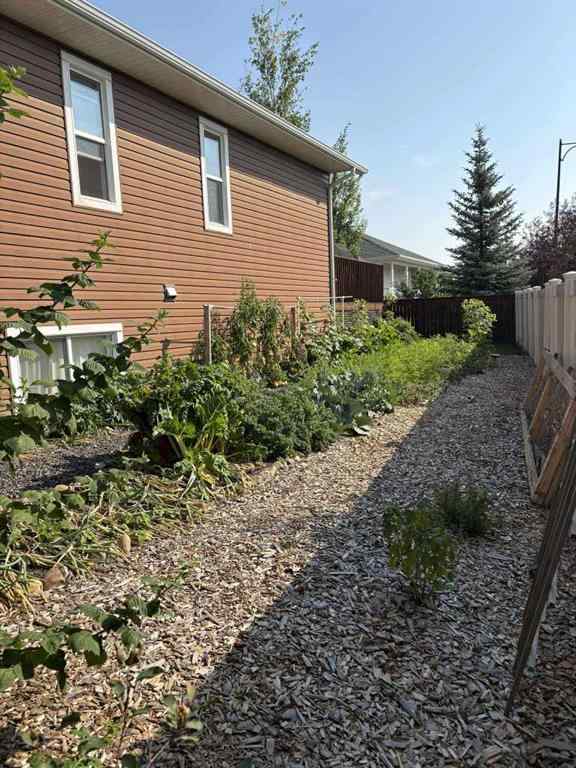 MLS® A2252474 - 3401 51 Street   in Creekview Camrose, Residential