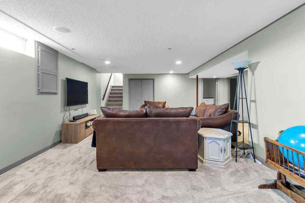 MLS® A2252479 - 1215 Mapleglade Place SE in Maple Ridge Calgary, Residential