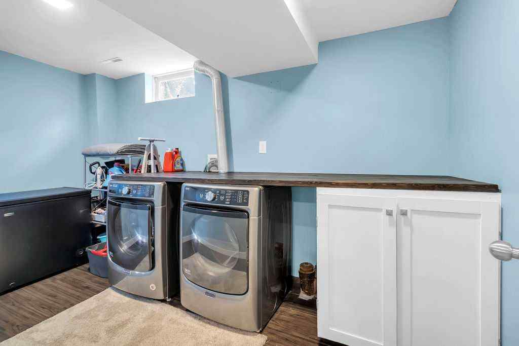 MLS® A2252479 - 1215 Mapleglade Place SE in Maple Ridge Calgary, Residential