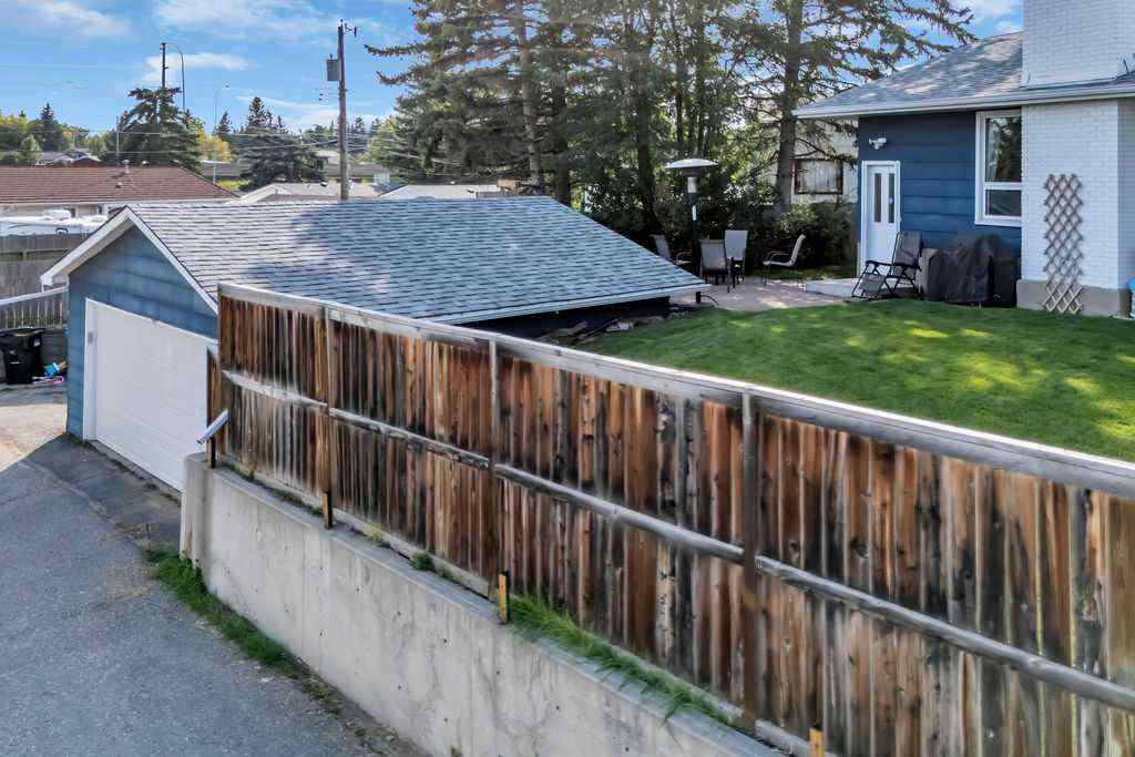 MLS® A2252479 - 1215 Mapleglade Place SE in Maple Ridge Calgary, Residential