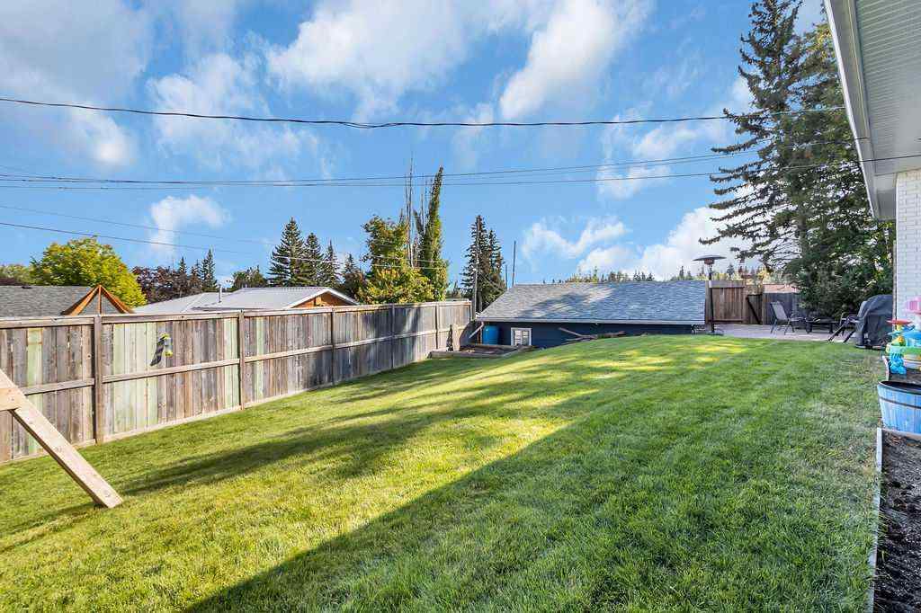 MLS® A2252479 - 1215 Mapleglade Place SE in Maple Ridge Calgary, Residential