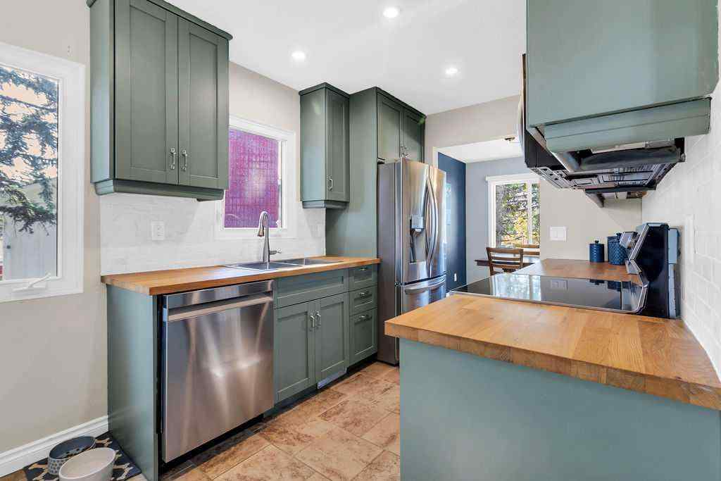 MLS® A2252479 - 1215 Mapleglade Place SE in Maple Ridge Calgary, Residential