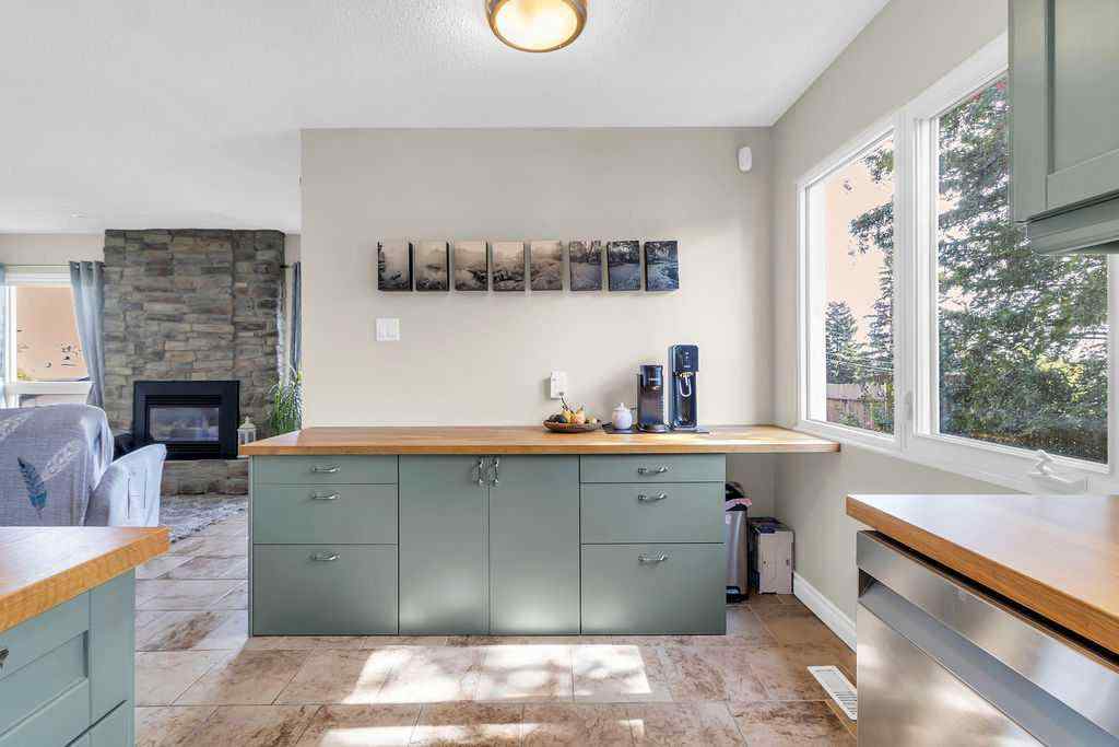 MLS® A2252479 - 1215 Mapleglade Place SE in Maple Ridge Calgary, Residential