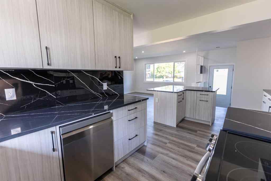MLS® A2252480 - 4109 33st   in Mountview Red Deer, Residential
