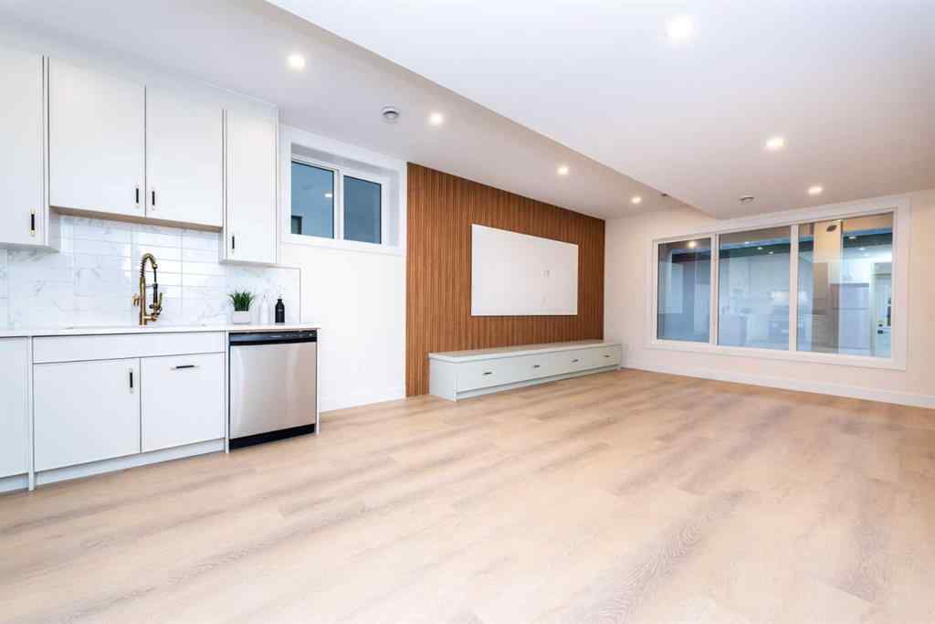 MLS® A2252481 - 3016 13 Avenue SW in Shaganappi Calgary, Residential