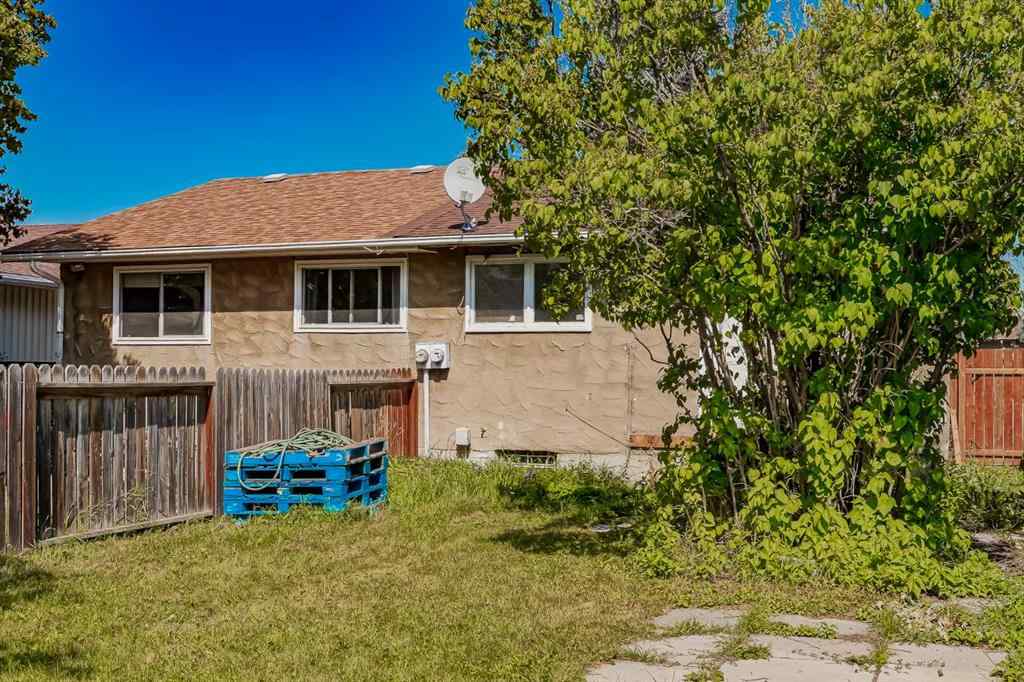 MLS® A2252482 - 13 Rundlelawn Court NE in Rundle Calgary, Residential