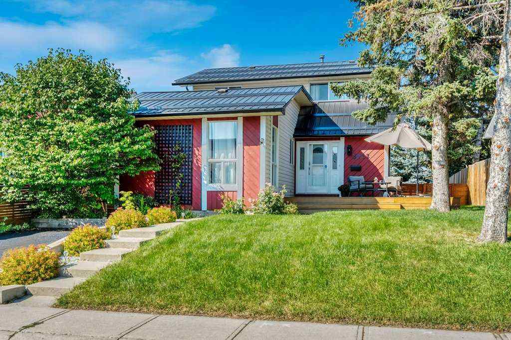 MLS® A2252485 - 3112 107 Avenue SW in Cedarbrae Calgary, Residential