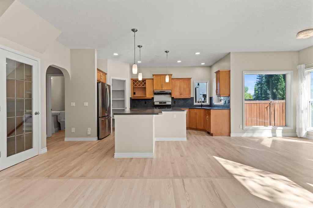 MLS® A2252487 - 16 Shawbrooke Park SW in Shawnessy Calgary, Residential