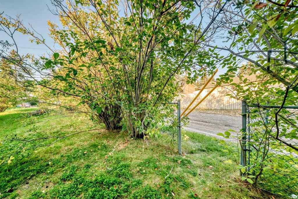 MLS® A2252491 - 26 Dalgetty Place NW in Dalhousie Calgary, Residential