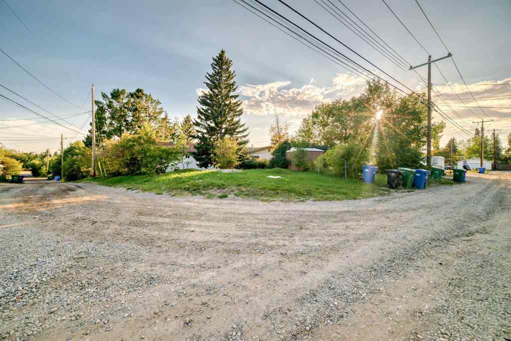 MLS® A2252491 - 26 Dalgetty Place NW in Dalhousie Calgary, Residential