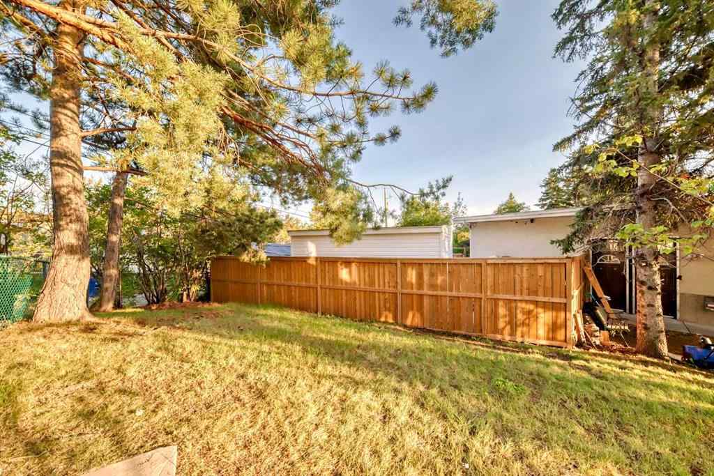 MLS® A2252491 - 26 Dalgetty Place NW in Dalhousie Calgary, Residential