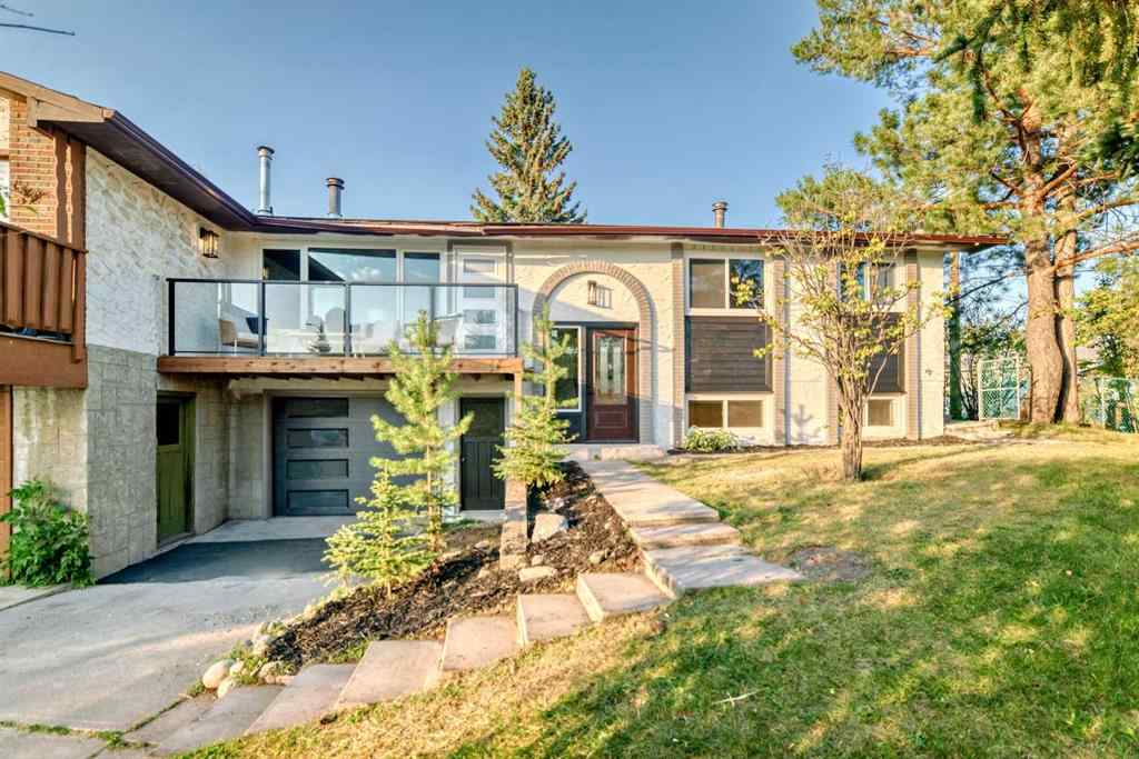 MLS® A2252491 - 26 Dalgetty Place NW in Dalhousie Calgary, Residential