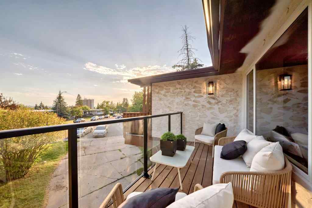 MLS® A2252491 - 26 Dalgetty Place NW in Dalhousie Calgary, Residential