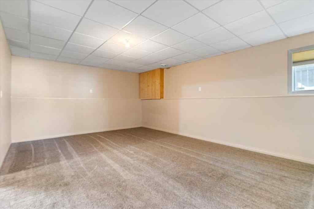 MLS® A2252493 - 10653 Royal Oaks Drive  in Royal Oaks Grande Prairie, Residential
