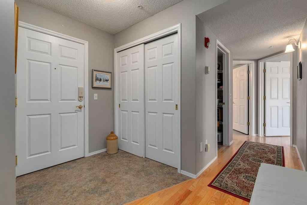 MLS® A2252495 - 3303 Sienna Park Green SW in Signal Hill Calgary, Residential