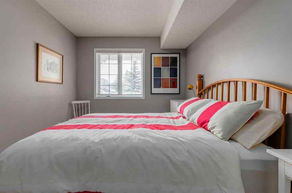 MLS® A2252495 - 3303 Sienna Park Green SW in Signal Hill Calgary, Residential