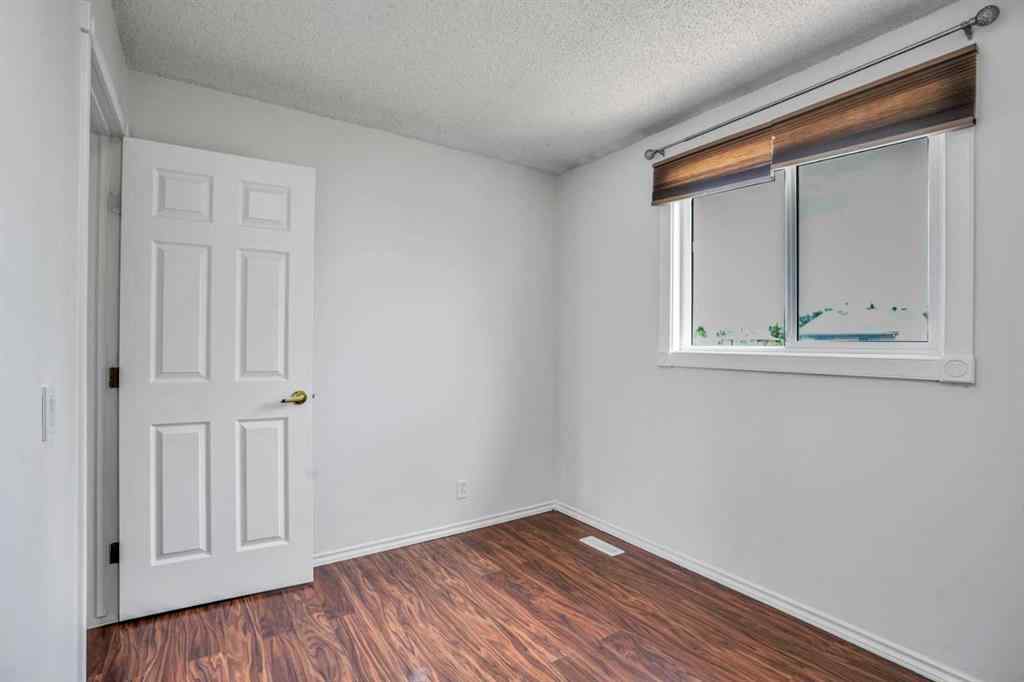 MLS® A2252496 - 171 erin ridge Road SE in Erin Woods Calgary, Residential
