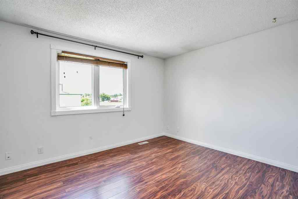 MLS® A2252496 - 171 erin ridge Road SE in Erin Woods Calgary, Residential