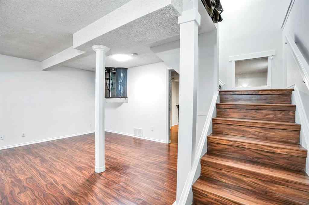 MLS® A2252496 - 171 erin ridge Road SE in Erin Woods Calgary, Residential