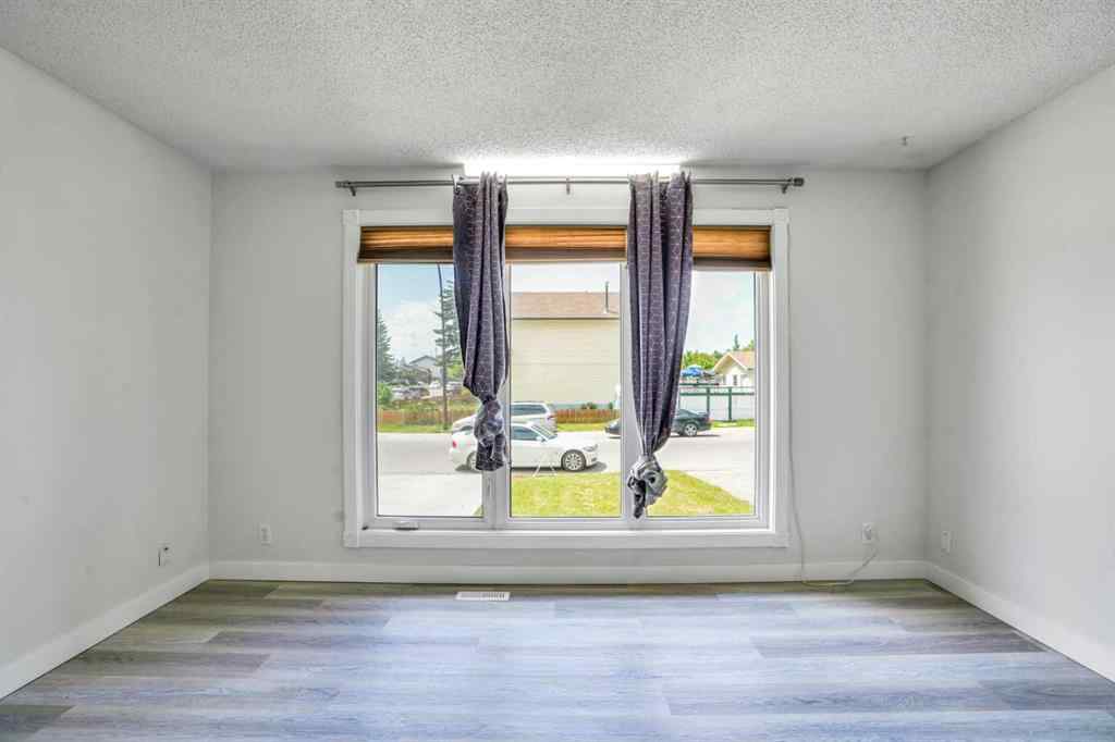 MLS® A2252496 - 171 erin ridge Road SE in Erin Woods Calgary, Residential