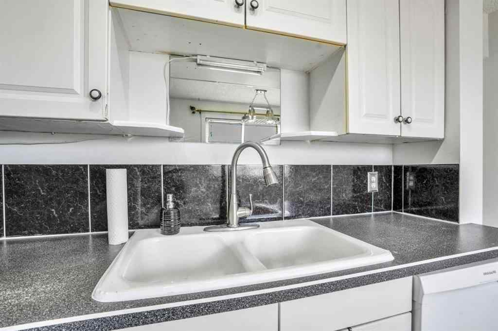 MLS® A2252496 - 171 erin ridge Road SE in Erin Woods Calgary, Residential