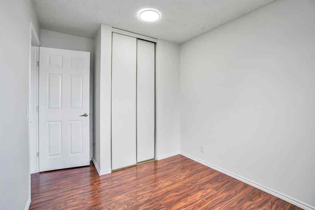 MLS® A2252496 - 171 erin ridge Road SE in Erin Woods Calgary, Residential