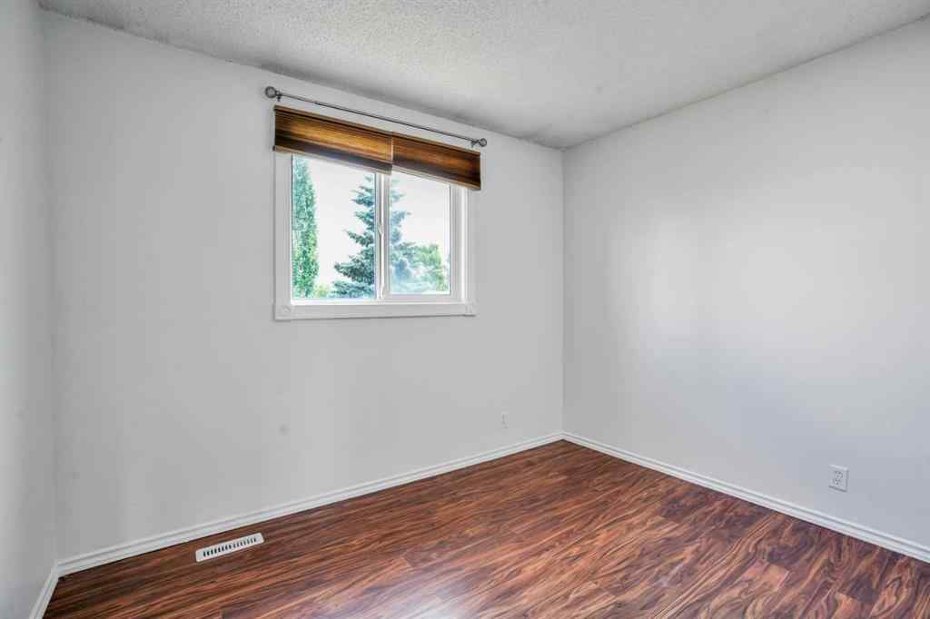 MLS® A2252496 - 171 erin ridge Road SE in Erin Woods Calgary, Residential