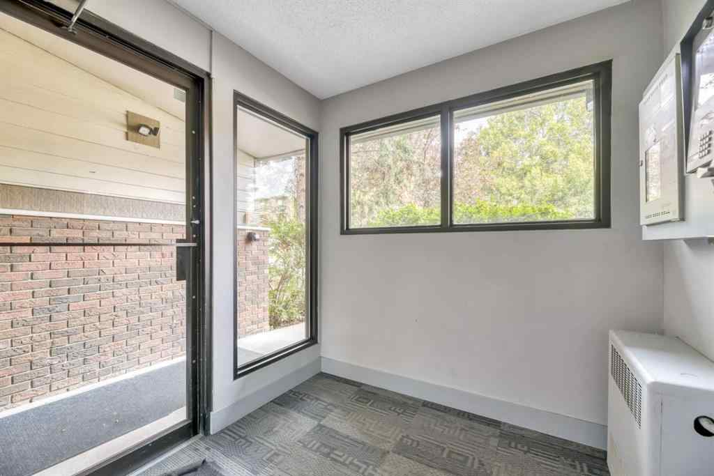 MLS® A2252500 - Unit #206 239 6 Avenue NE in Crescent Heights Calgary, Residential