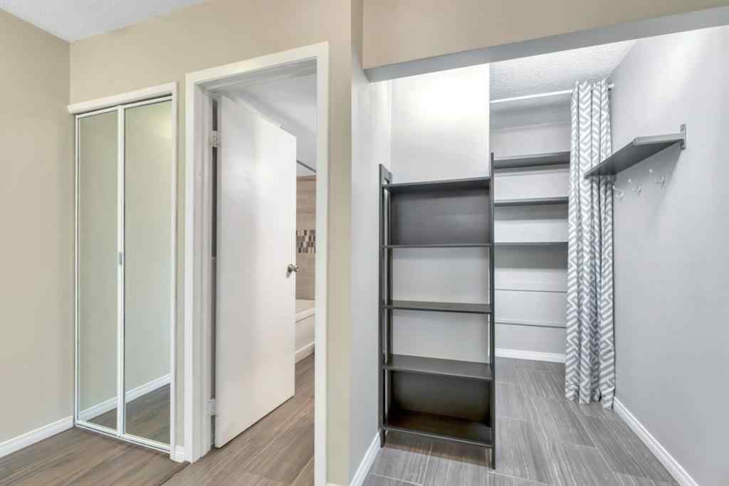MLS® A2252500 - Unit #206 239 6 Avenue NE in Crescent Heights Calgary, Residential