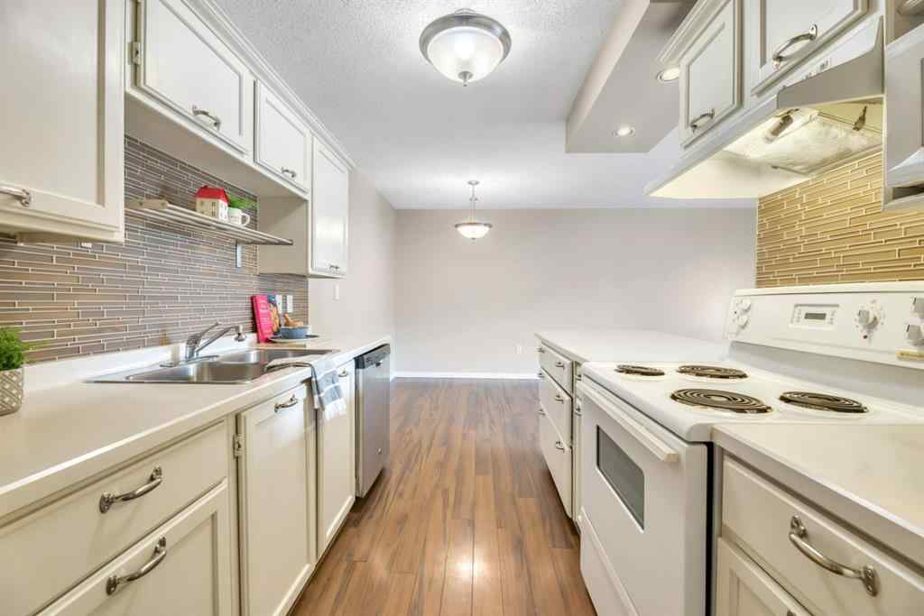 MLS® A2252500 - Unit #206 239 6 Avenue NE in Crescent Heights Calgary, Residential