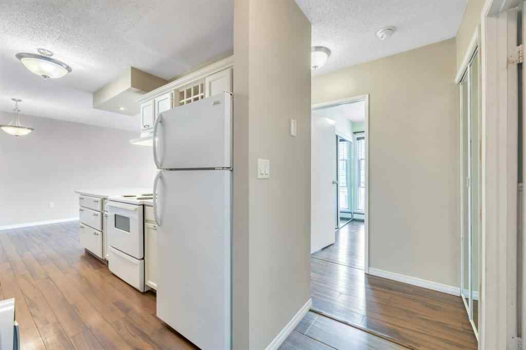 MLS® A2252500 - Unit #206 239 6 Avenue NE in Crescent Heights Calgary, Residential