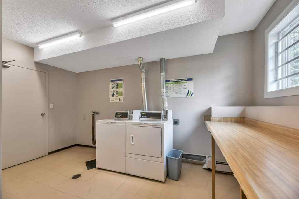 MLS® A2252500 - Unit #206 239 6 Avenue NE in Crescent Heights Calgary, Residential