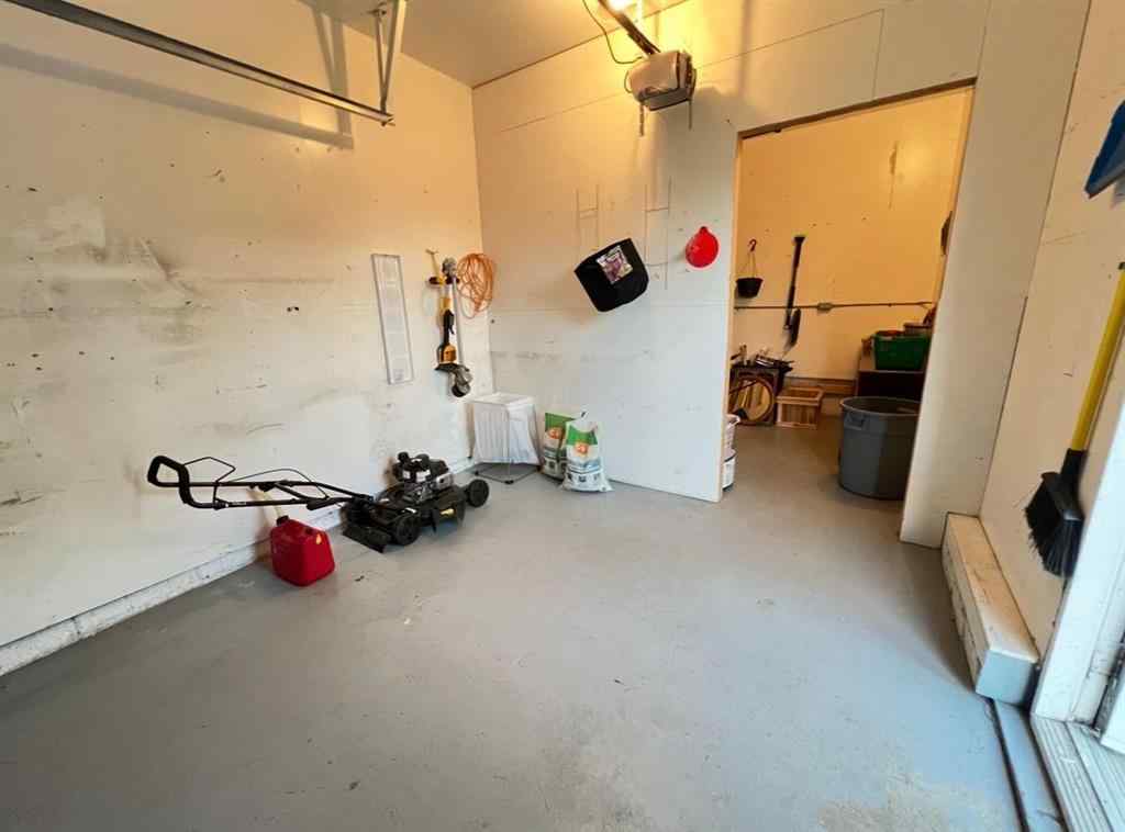 MLS® A2252501 - 1011 3rd street   in NONE Hanna, Residential