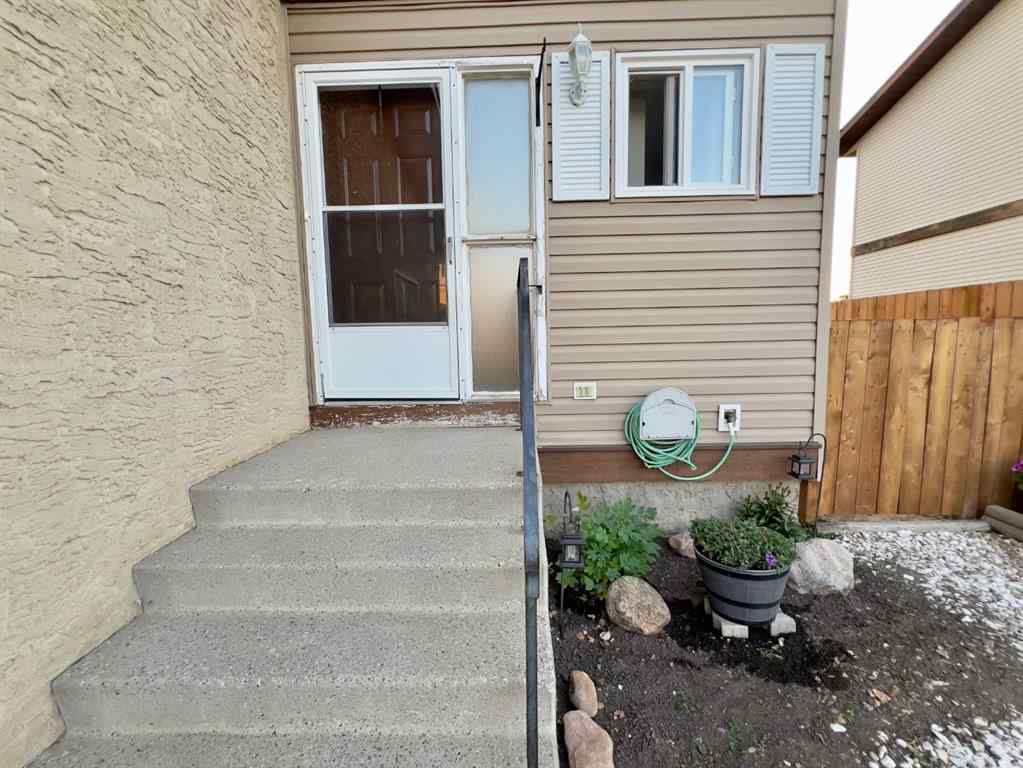 MLS® A2252501 - 1011 3rd street   in NONE Hanna, Residential