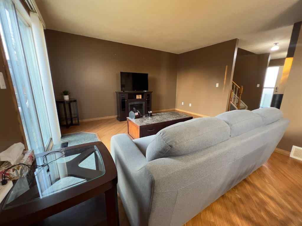 MLS® A2252501 - 1011 3rd street   in NONE Hanna, Residential