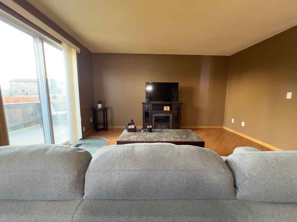 MLS® A2252501 - 1011 3rd street   in NONE Hanna, Residential