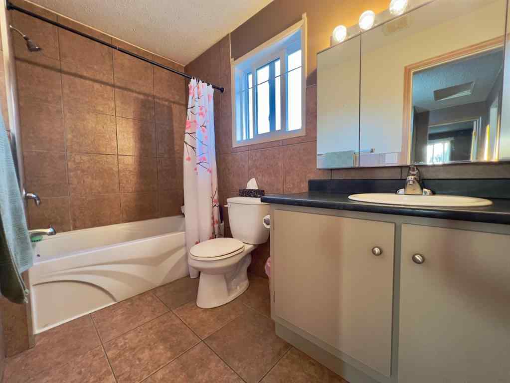 MLS® A2252501 - 1011 3rd street   in NONE Hanna, Residential