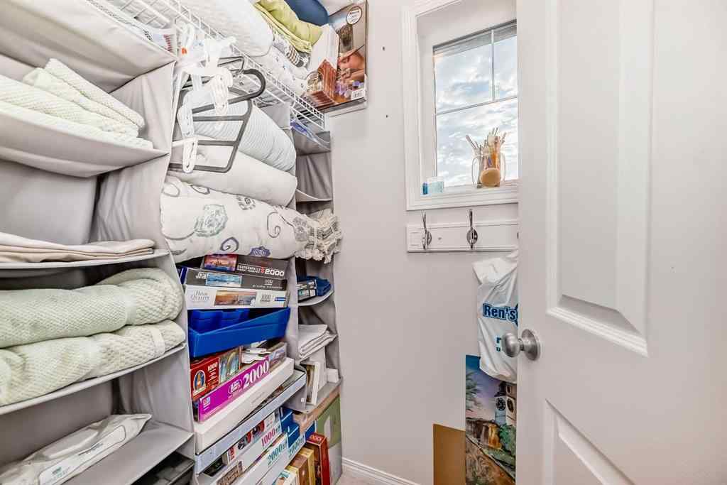 MLS® A2252503 - 284 Paint Horse Drive  in Heartland Cochrane, Residential