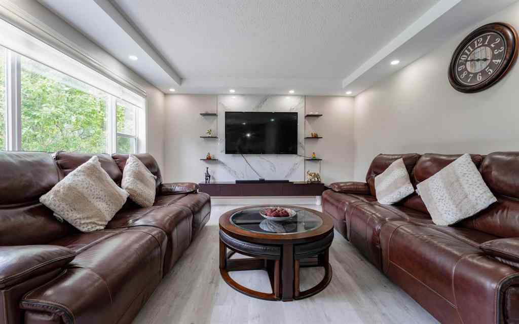 MLS® A2252508 - 276 Fairways Bay NW in Fairways Airdrie, Residential