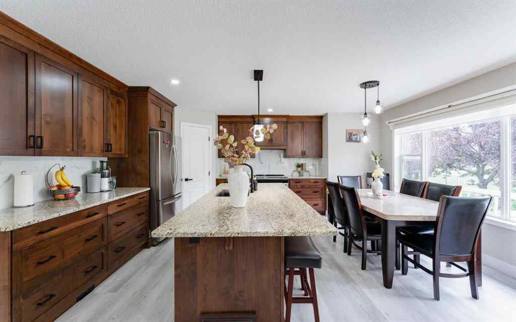 MLS® A2252508 - 276 Fairways Bay NW in Fairways Airdrie, Residential