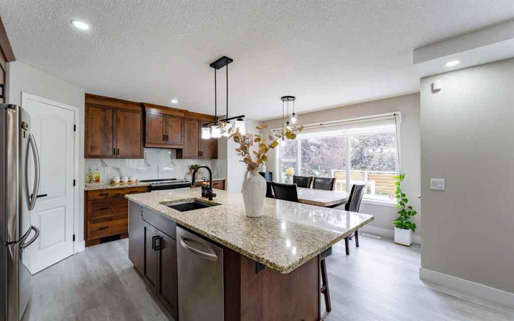 MLS® A2252508 - 276 Fairways Bay NW in Fairways Airdrie, Residential