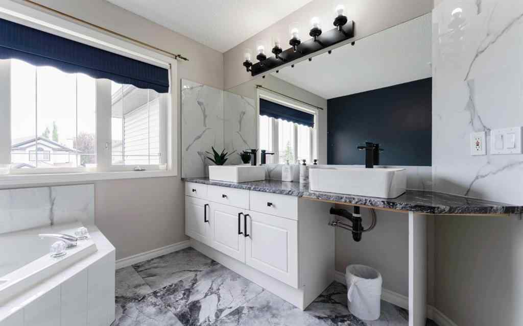 MLS® A2252508 - 276 Fairways Bay NW in Fairways Airdrie, Residential