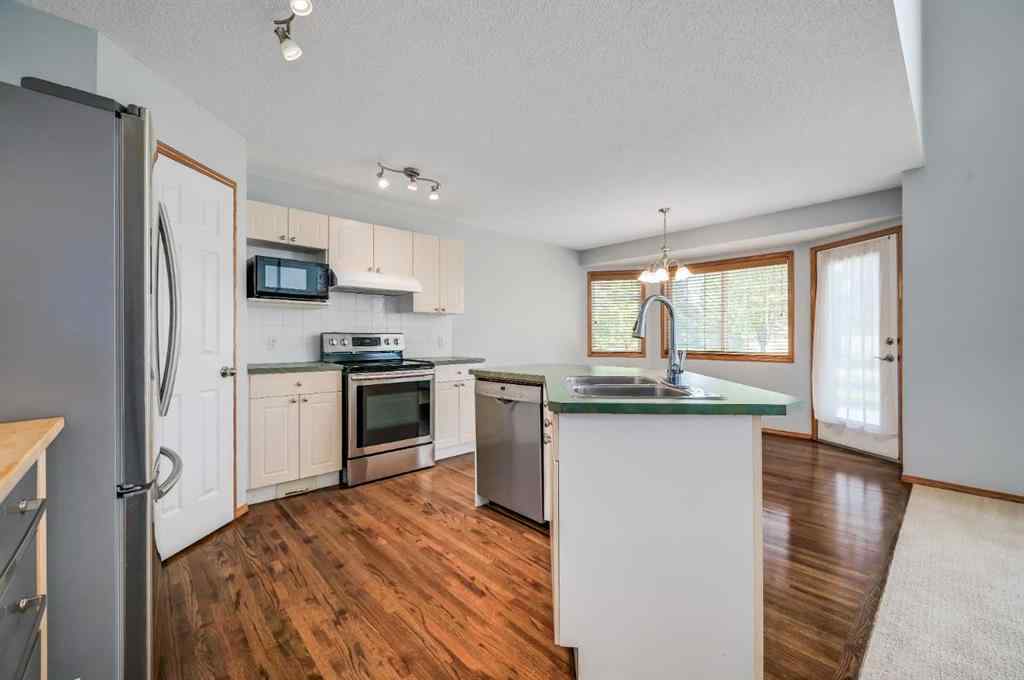 MLS® A2252515 - 25 Somerglen Park SW in Somerset Calgary, Residential