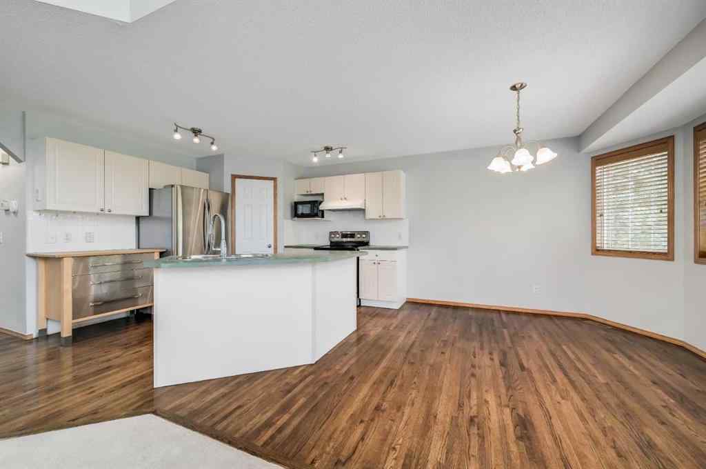 MLS® A2252515 - 25 Somerglen Park SW in Somerset Calgary, Residential