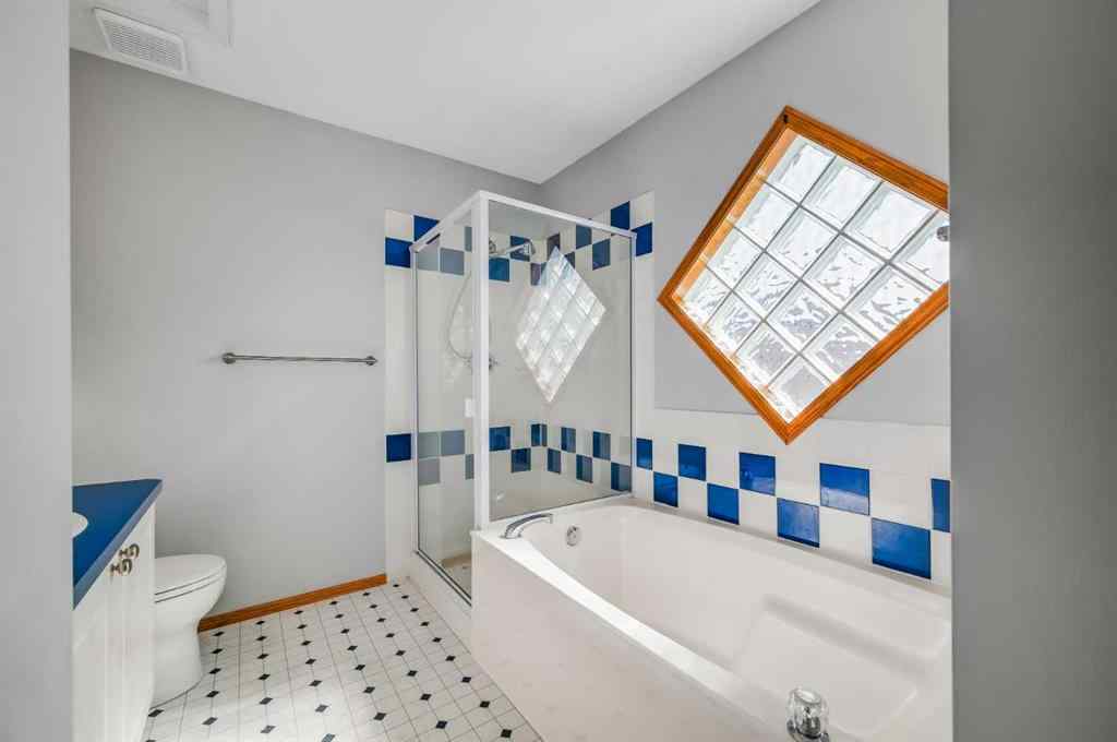 MLS® A2252515 - 25 Somerglen Park SW in Somerset Calgary, Residential