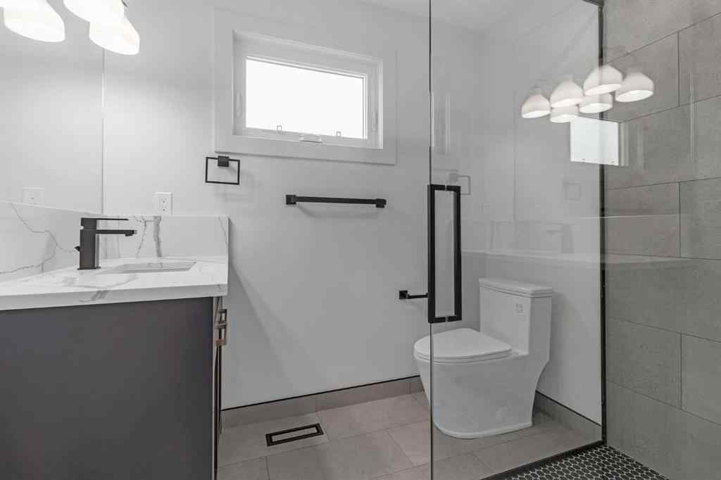 MLS® A2252520 - 340 West Chestermere Drive  in NONE Chestermere, Residential