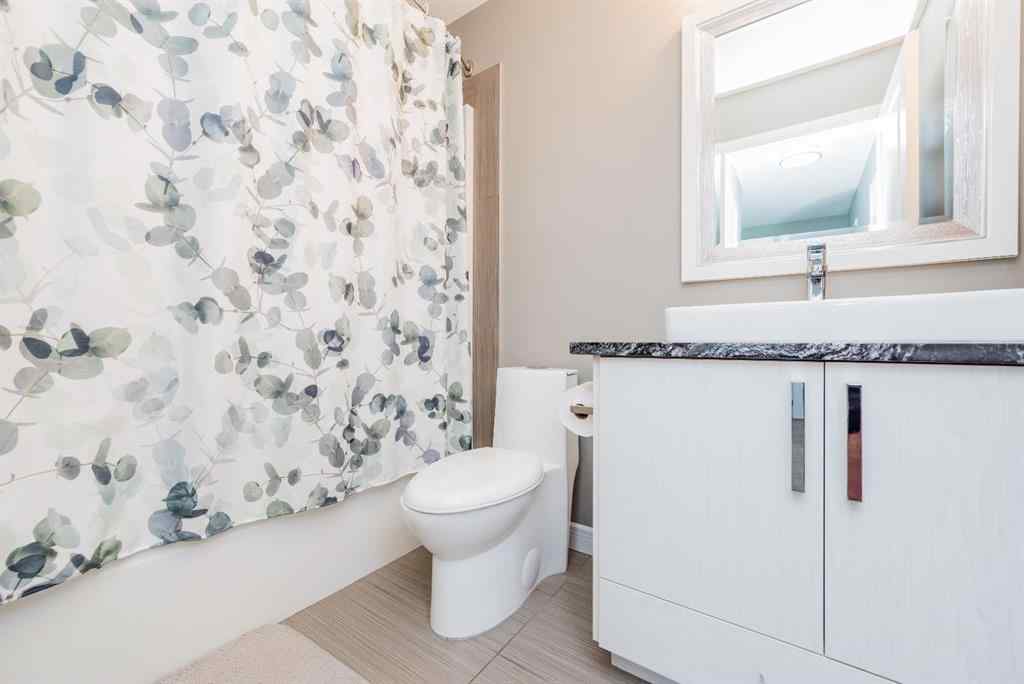 MLS® A2252523 - 8030 91 Street  in Riverstone Grande Prairie, Residential
