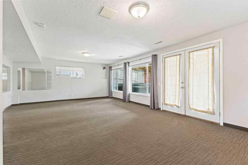 MLS® A2252529 - 30 Spring Mews SW in Springbank Hill Calgary, Residential