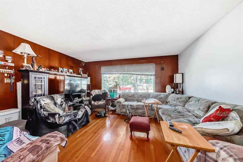 MLS® A2252530 - 2833 9 Avenue SE in Albert Park/Radisson Heights Calgary, Residential