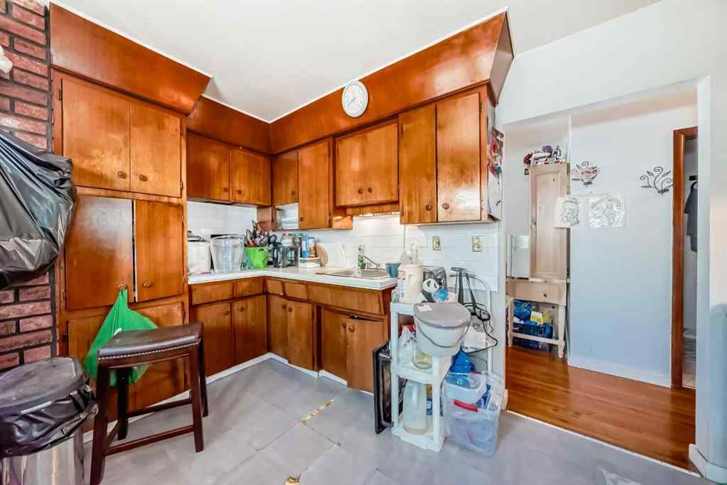 MLS® A2252530 - 2833 9 Avenue SE in Albert Park/Radisson Heights Calgary, Residential